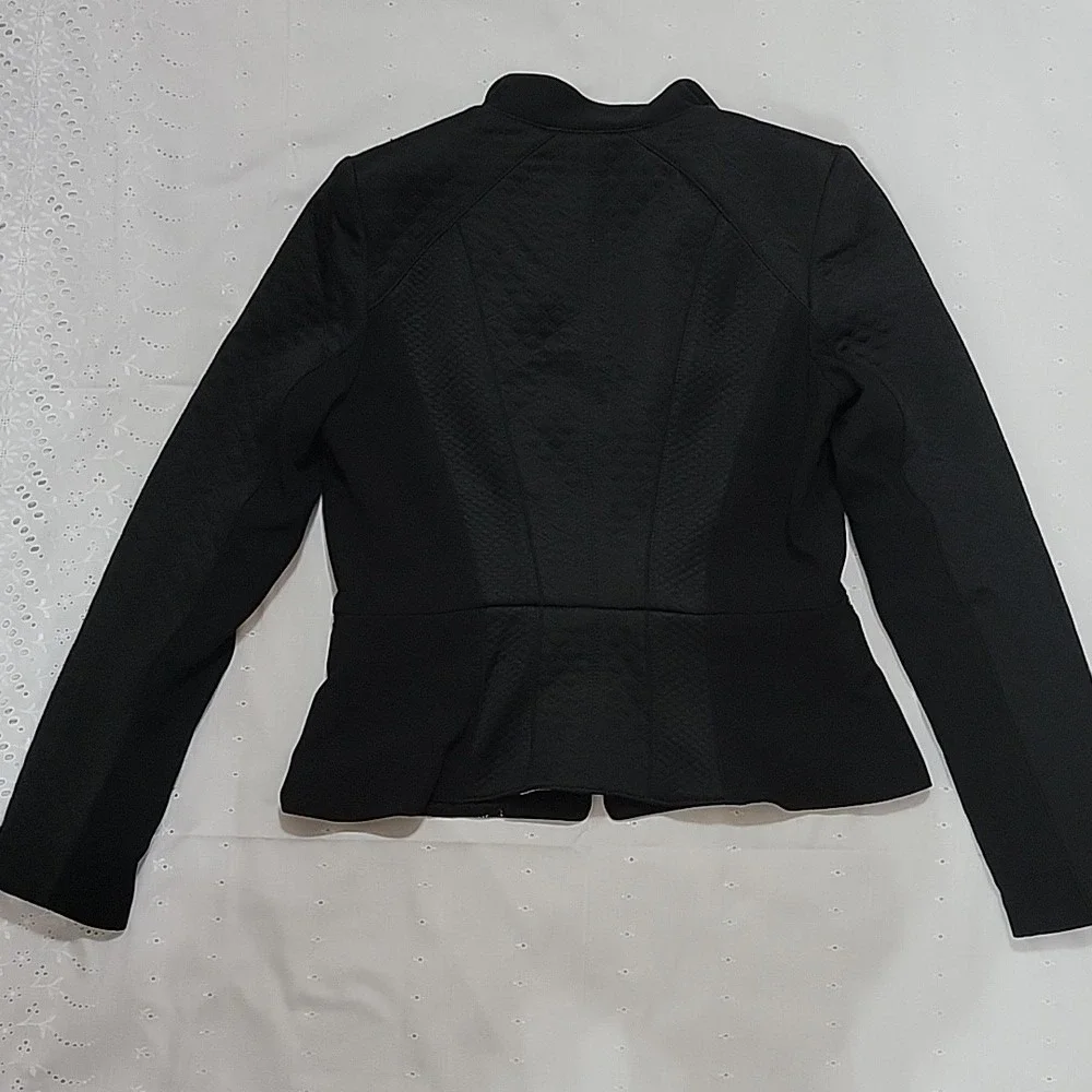 White House Black Market Black Quilted Peplum Zip‎ Up Blazer Jacket Size 6
